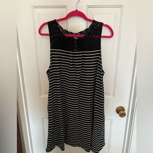 Sleeveless dress